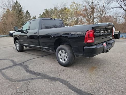 New 2026 RAM 2500 Big Horn AWD/4WD image 6