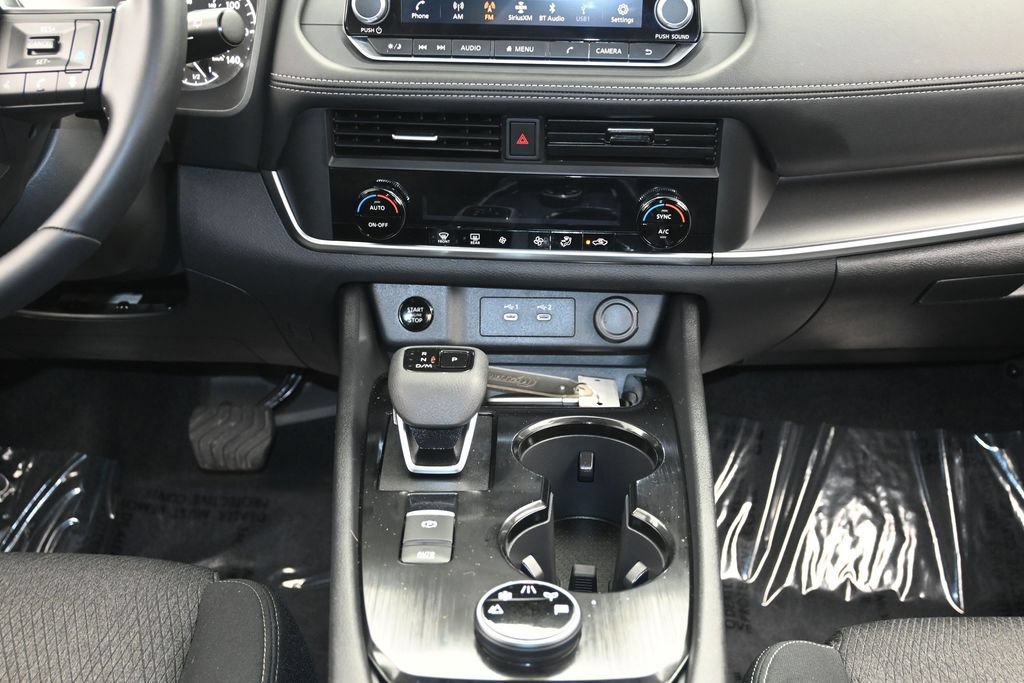 Certified 2026 Nissan Rogue SV AWD/4WD image 29