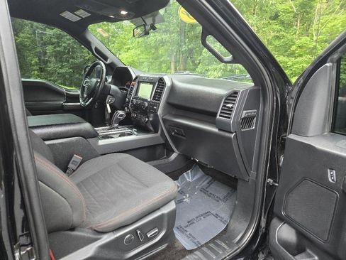 Used 2018 Ford F150 XLT w/ Equipment Group 302A Luxury AWD/4WD image 21