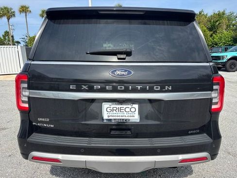 Certified 2024 Ford Expedition Platinum AWD/4WD image 3