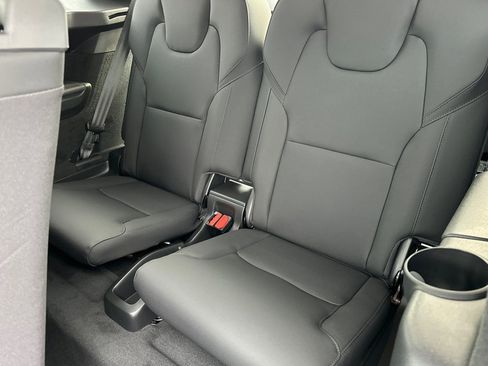 New 2026 Volvo XC90 T8 Plus w/ Protection Package Premier AWD/4WD image 14