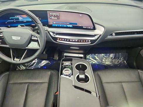 Used 2024 Cadillac Lyriq Sport image 91