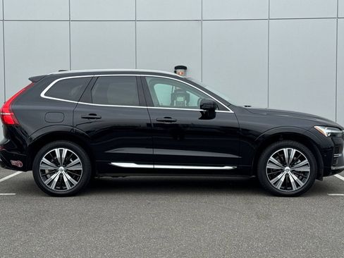 Used 2023 Volvo XC60 T8 Ultimate w/ Climate Package AWD/4WD image 6
