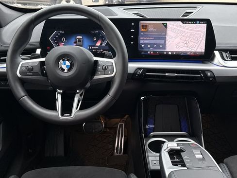 Used 2025 BMW X1 xDrive28i AWD/4WD image 4