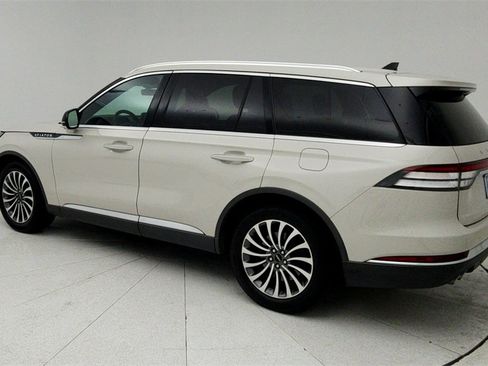 Used 2022 Lincoln Aviator Reserve w/ Elements Package Plus image 4