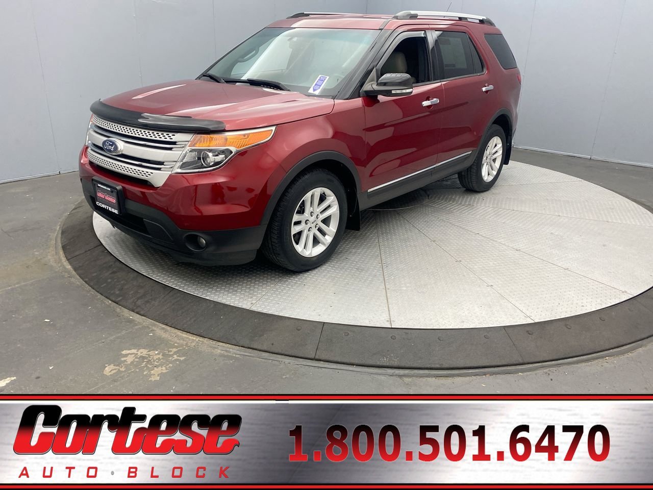 Used 2015 Ford Explorer XLT w/ Equipment Group 202A FWD image 1