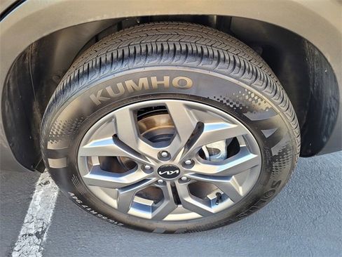 Used 2024 Kia Seltos LX image 25