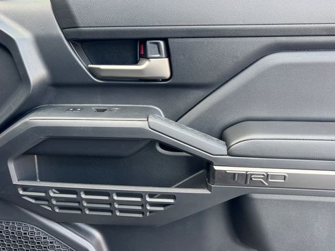 New 2025 Toyota Tacoma TRD Off-Road image 18