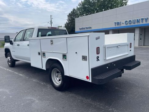 Used 2025 Chevrolet Silverado 3500 W/T AWD/4WD image 5