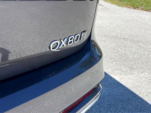 New 2025 INFINITI QX80 Luxe image 26