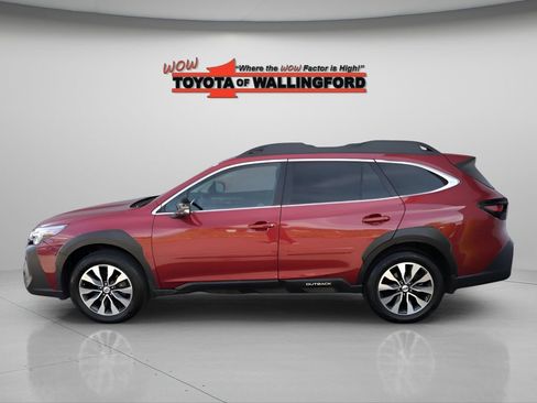 Used 2025 Subaru Outback Limited XT AWD/4WD image 2