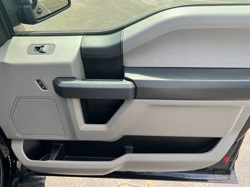 Used 2018 Ford F150 XL w/ Equipment Group 101A Mid RWD image 16