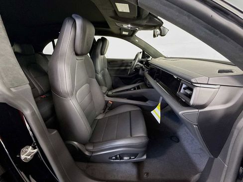 New 2025 Porsche Macan Turbo Electric image 15