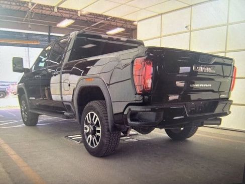 Used 2022 GMC Sierra 2500 AT4 w/ Gooseneck/5TH Wheel Package AWD/4WD image 4