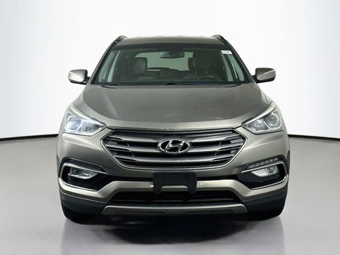Used 2017 Hyundai Santa Fe Sport FWD image 2