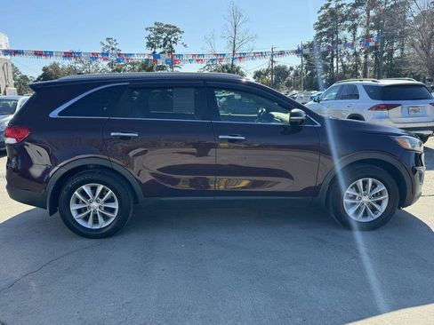 Used 2018 Kia Sorento FWD image 4