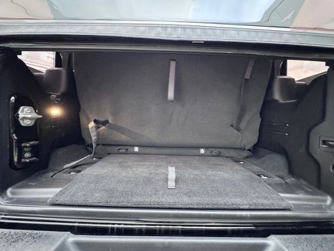 Used 2025 Jeep Wrangler Sport image 30