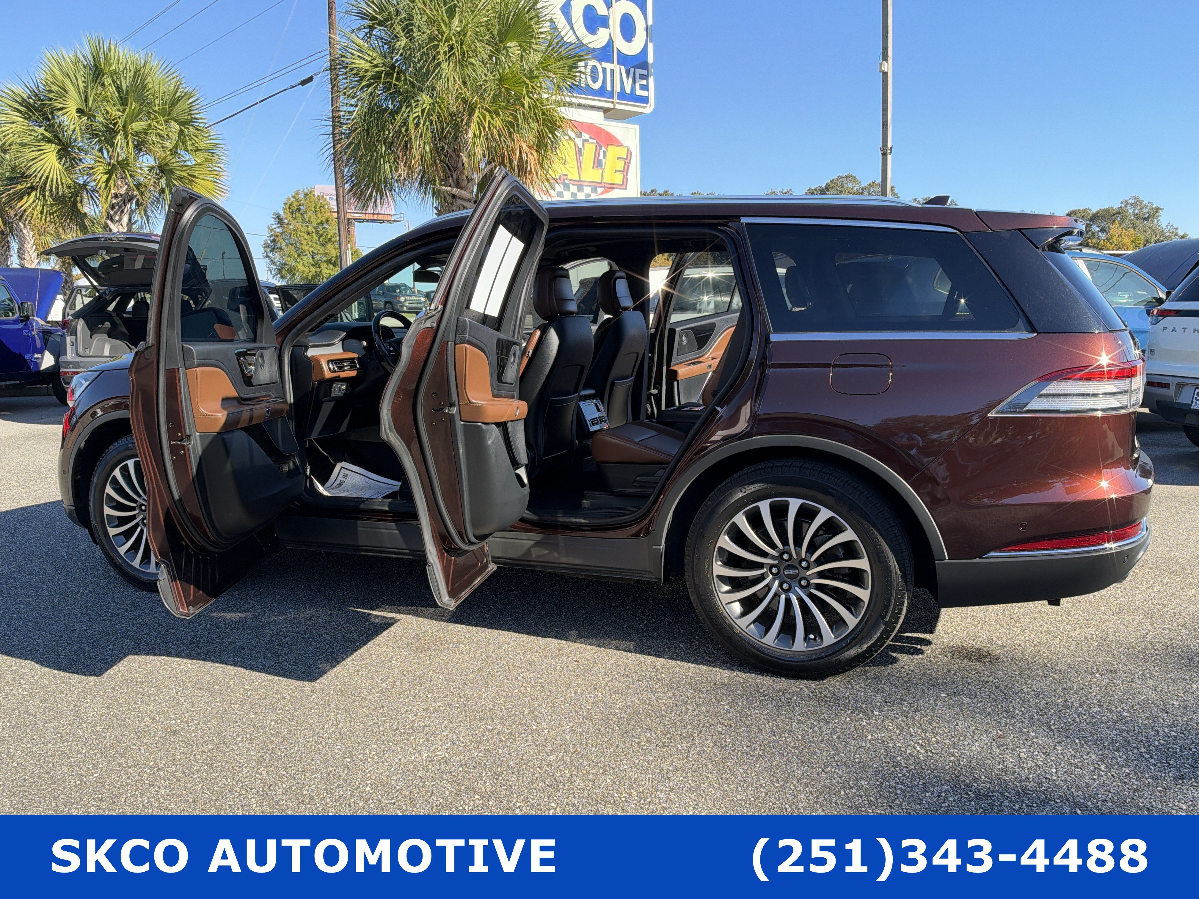 Used 2020 Lincoln Aviator Reserve w/ Equipment Group 201A RWD image 31