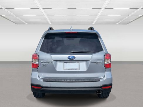 Used 2016 Subaru Forester 2.5i Touring w/ Eyesight & Navigation System image 4