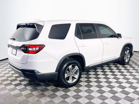 Used 2023 Honda Pilot EX-L image 8