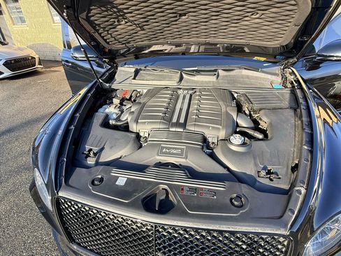 Used 2022 Bentley Bentayga Speed image 15