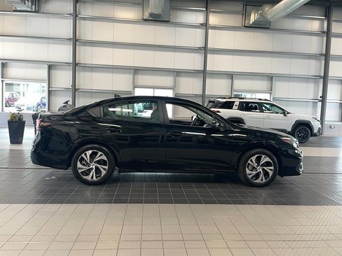 Used 2025 Subaru Legacy Premium AWD/4WD image 4