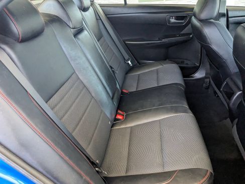 Used 2017 Toyota Camry SE w/ Moonroof Package FWD image 25