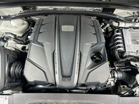 Used 2020 Porsche Macan S AWD/4WD image 33