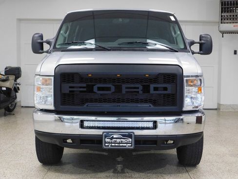 Used 2014 Ford E-250 and Econoline 250 w/ Power Group image 5
