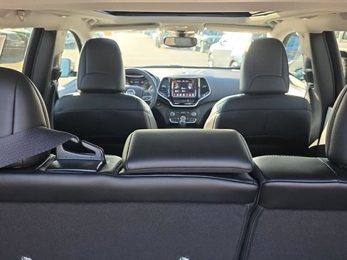 Used 2022 Jeep Cherokee Limited image 20