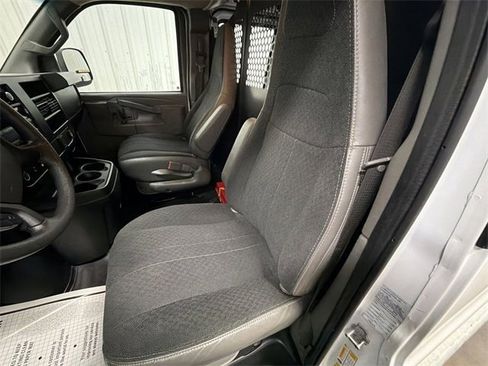 Used 2023 Chevrolet Express 2500 w/ Driver Convenience Package image 17