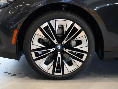 New 2026 BMW 530i xDrive w/ Premium Package AWD/4WD image 30