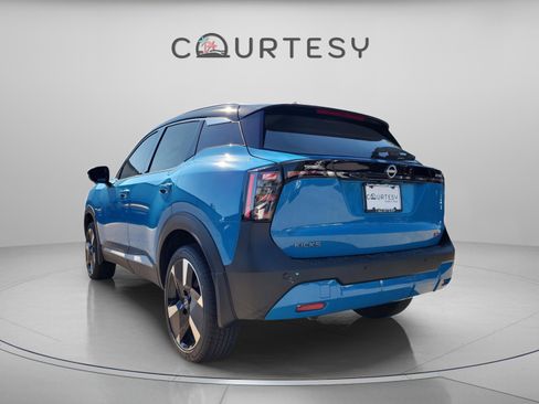 New 2026 Nissan Kicks SR image 4