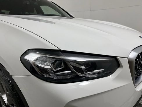Used 2023 BMW X4 xDrive30i image 25