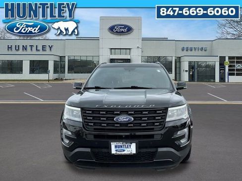 Used 2017 Ford Explorer Sport image 3
