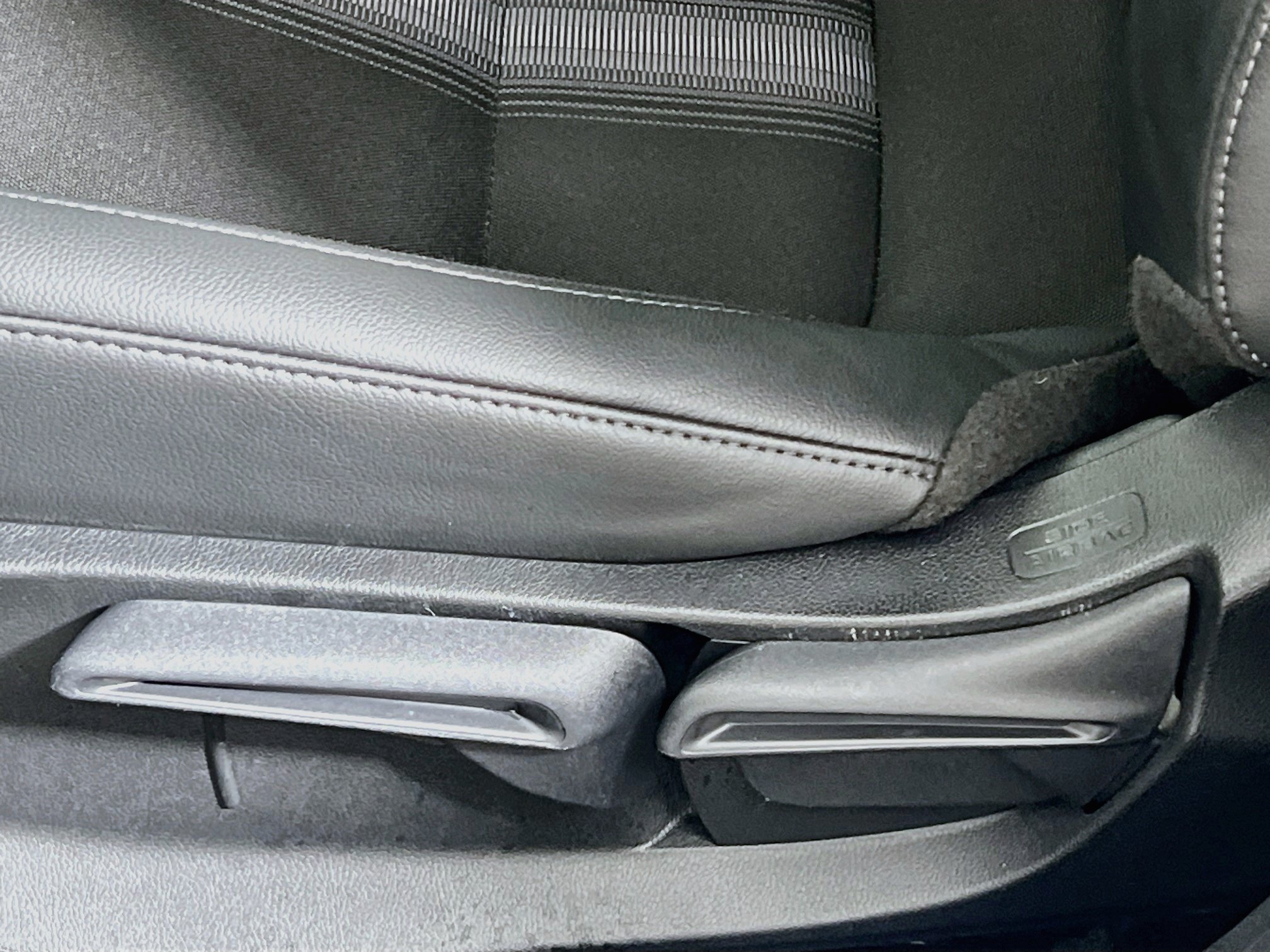 Used 2025 Honda Civic Sport image 15