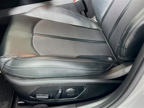 Used 2022 Kia K5 GT-Line image 10