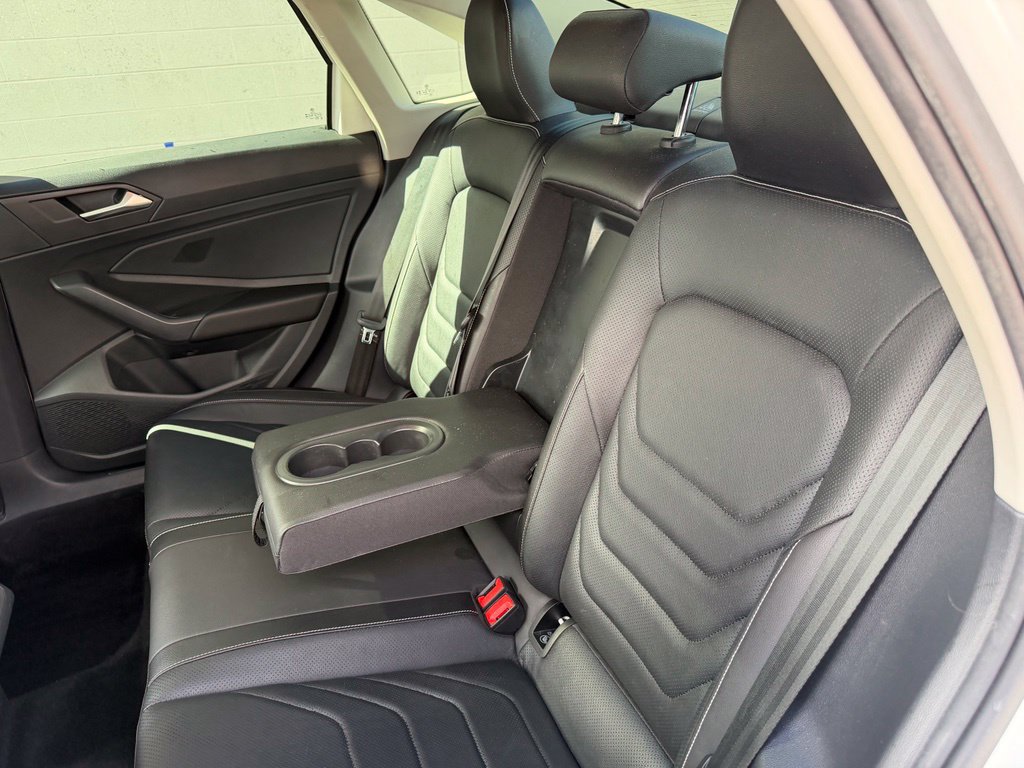 Used 2023 Volkswagen Jetta SEL FWD image 27