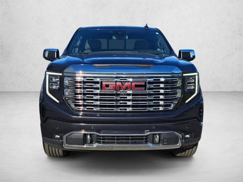 Used 2023 GMC Sierra 1500 Denali RWD image 2