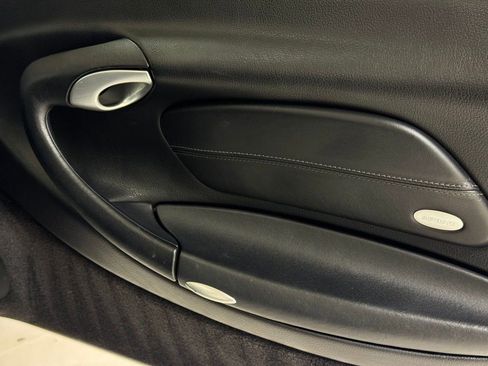 Used 2002 Porsche 911 Cabriolet image 37