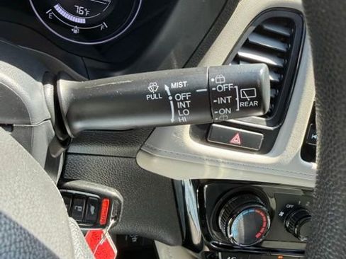 Used 2021 Honda HR-V LX image 22