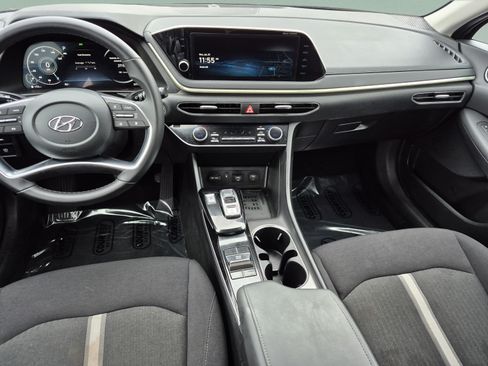 Certified 2023 Hyundai Sonata SEL w/ Convenience Package FWD image 12