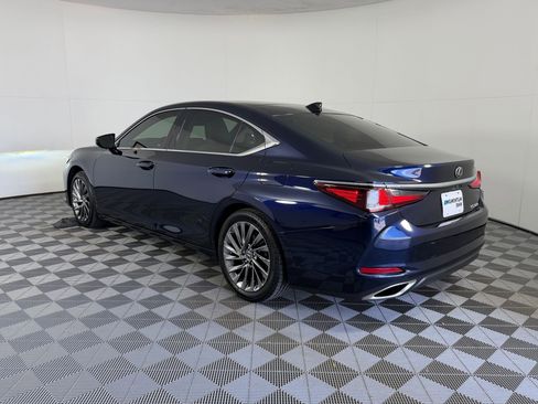 Used 2024 Lexus ES 350 w/ Technology Package image 3