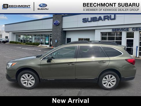 Used 2017 Subaru Outback 2.5i Premium AWD/4WD image 1