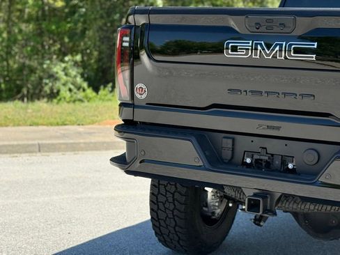 New 2026 GMC Sierra 2500 AT4 w/ Technology Package AWD/4WD image 16