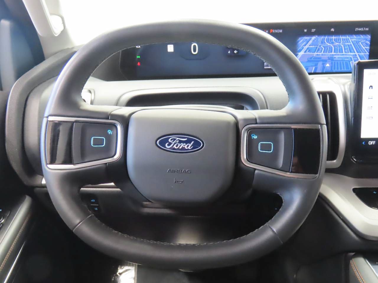 Used 2025 Ford Expedition Active RWD image 10