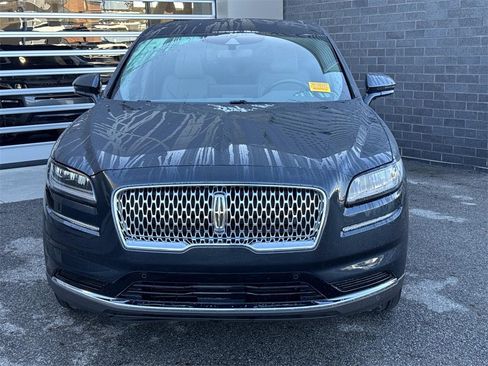 Used 2022 Lincoln Nautilus Reserve w/ Equipment Group 201A image 2