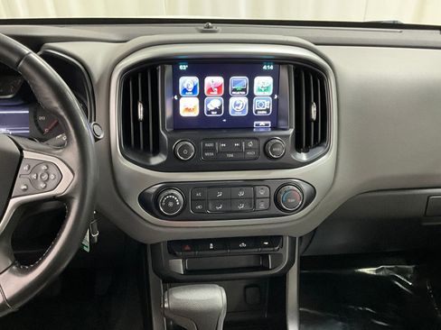 Used 2018 Chevrolet Colorado LT w/ LT Convenience Package image 8