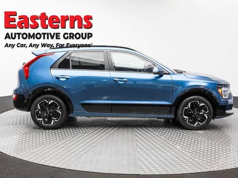 Used 2023 Kia Niro Wave w/ Wave Preserve Package image 4