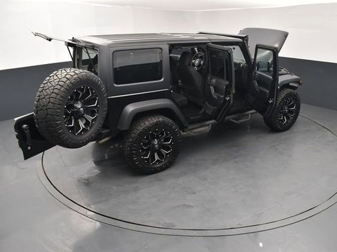 Used 2018 Jeep Wrangler Unlimited Sport S image 30